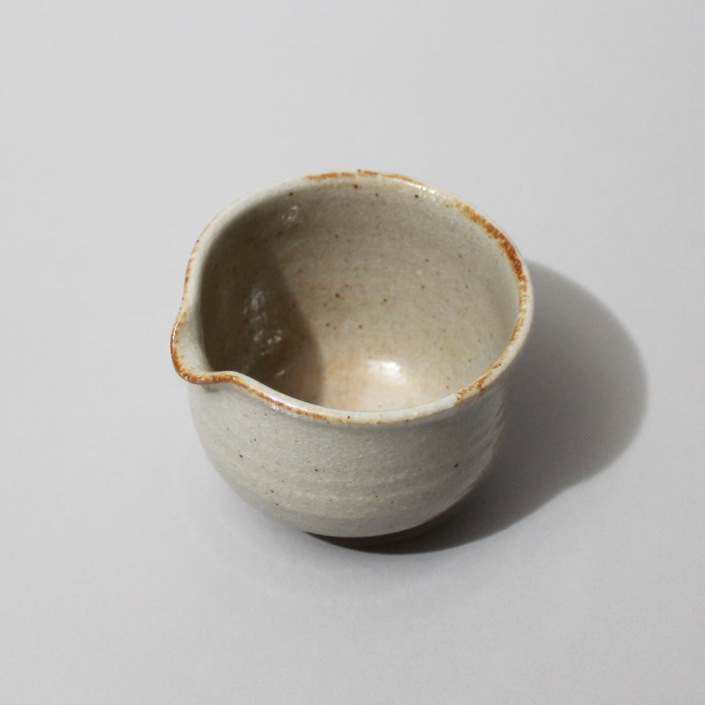 朝日焼片口茶碗 – 堀井七茗園