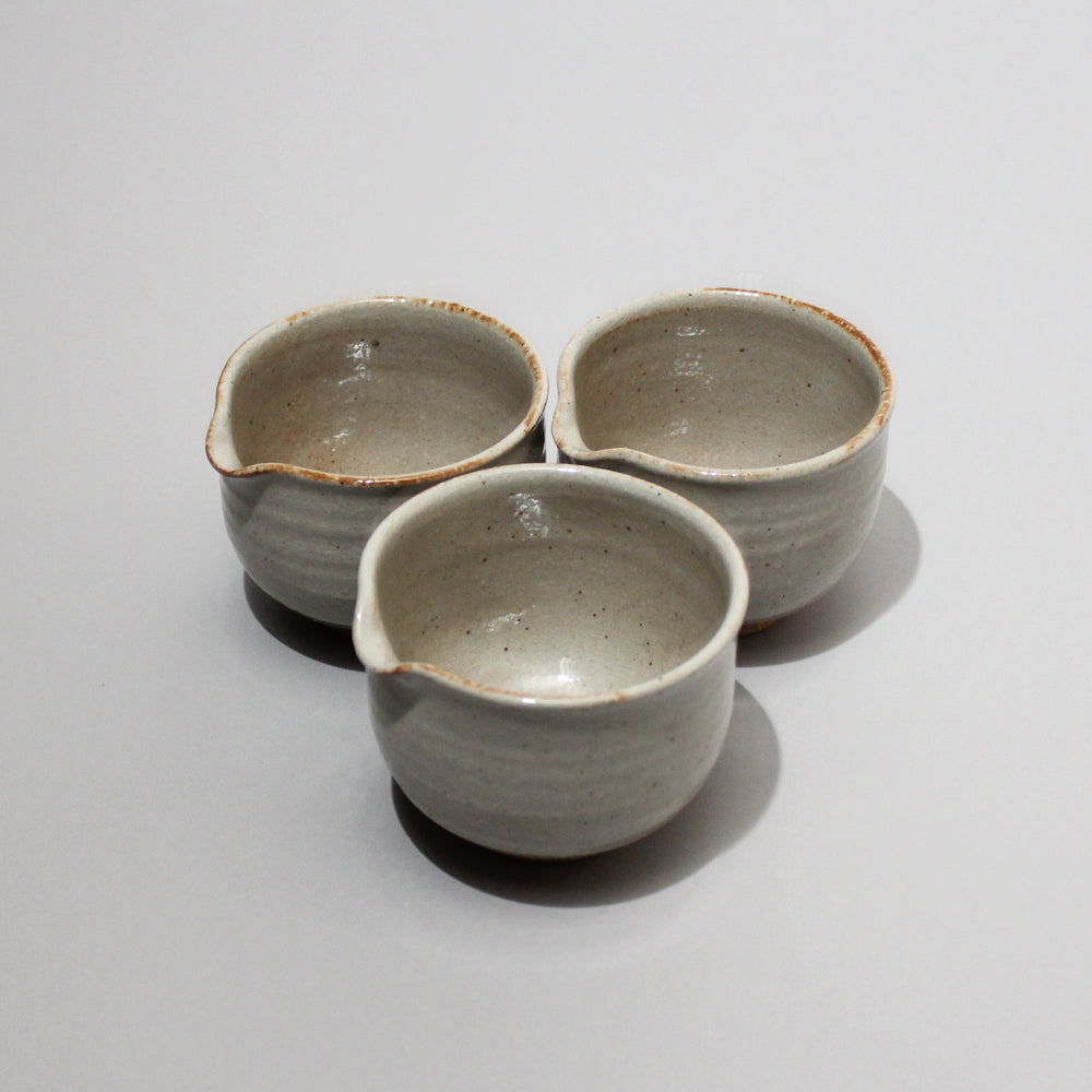朝日焼片口茶碗 – 堀井七茗園